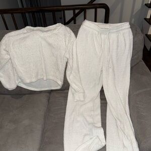 Cozy White V-Neck Lounge Set